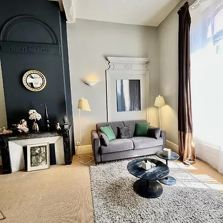 Studio 42, Centre Apartment